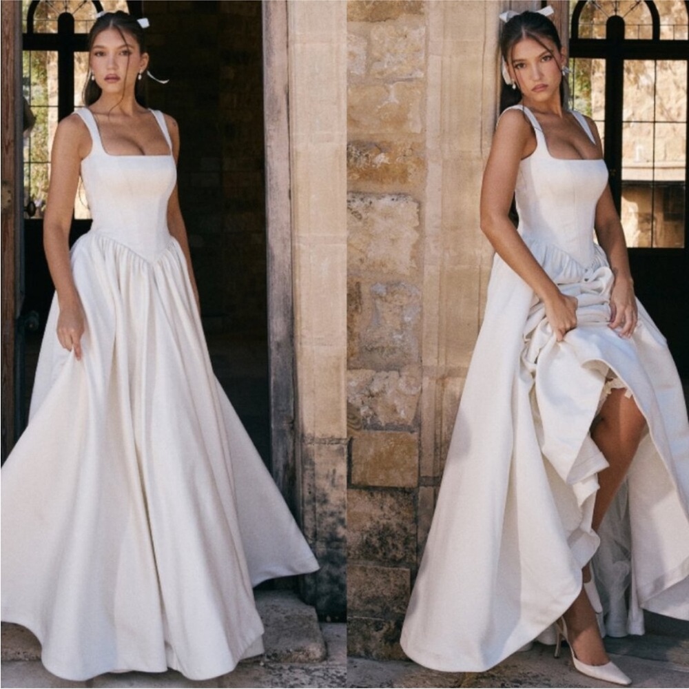 House of CB Ivory Square-Neck Ball Gown Wedding Dress